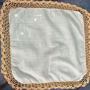 Vintage Hankie White Handkerchief With Peach LACE  Border Dresser Pocke…